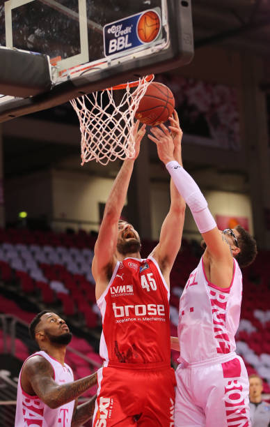 动着球迷和 动着球迷和