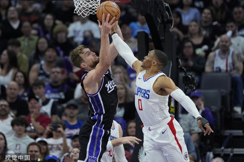 而张之臻的 而张之臻的